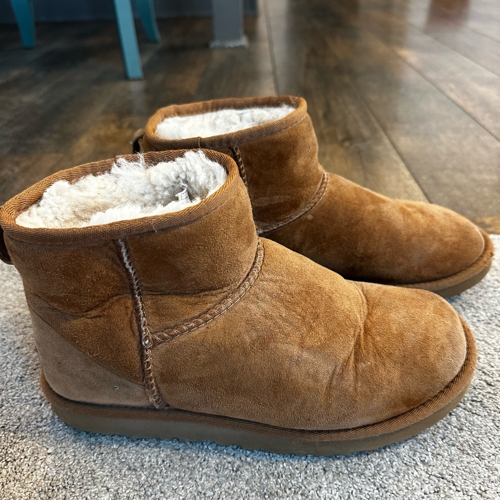 UGG Brown Suede Boots with Sheepskin Lining